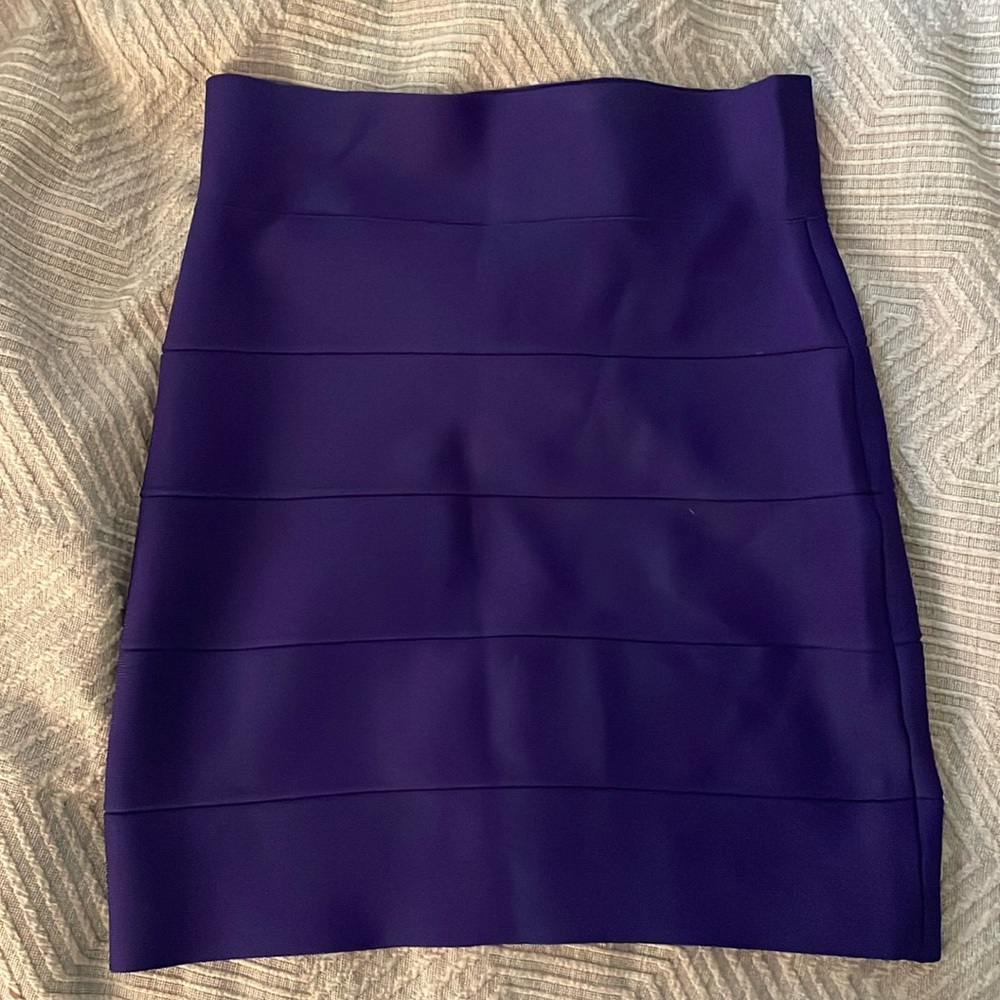 Bcbg maxazria purple bandage skirt